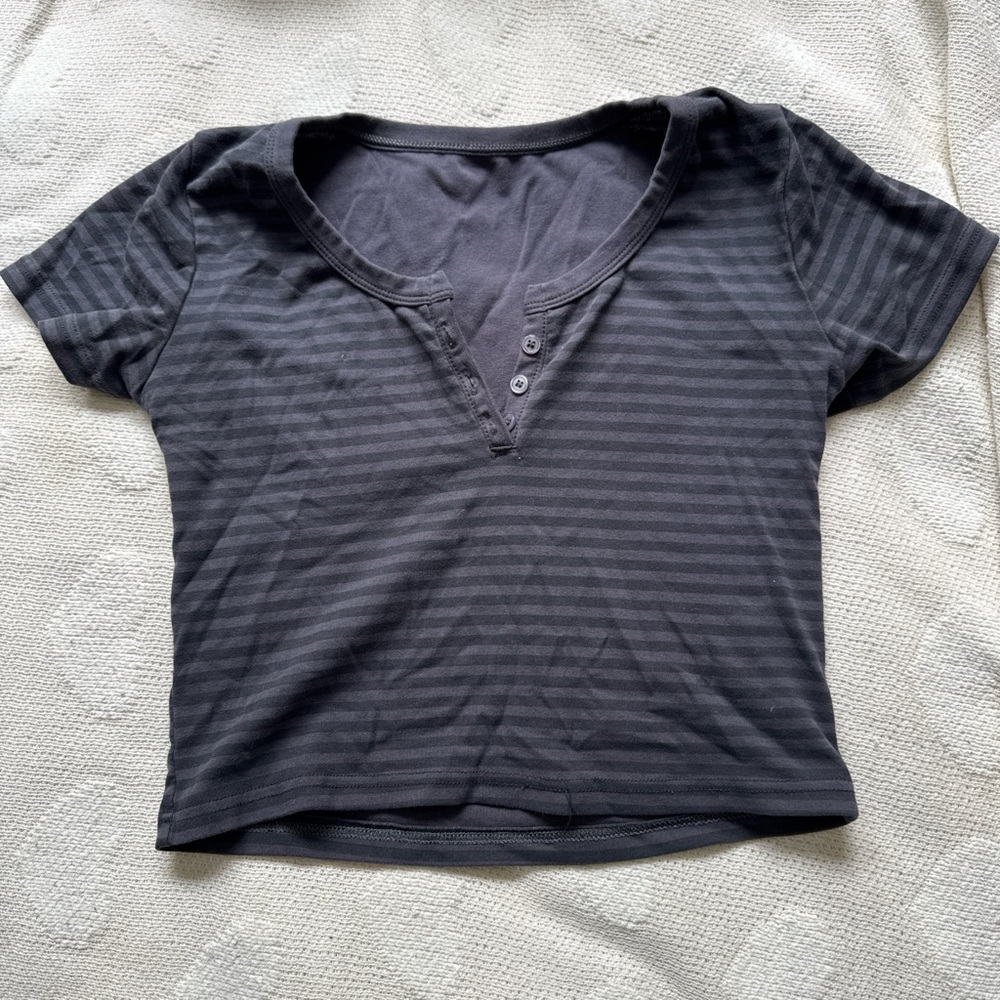 Striped Gray Cropped T-Shirt
